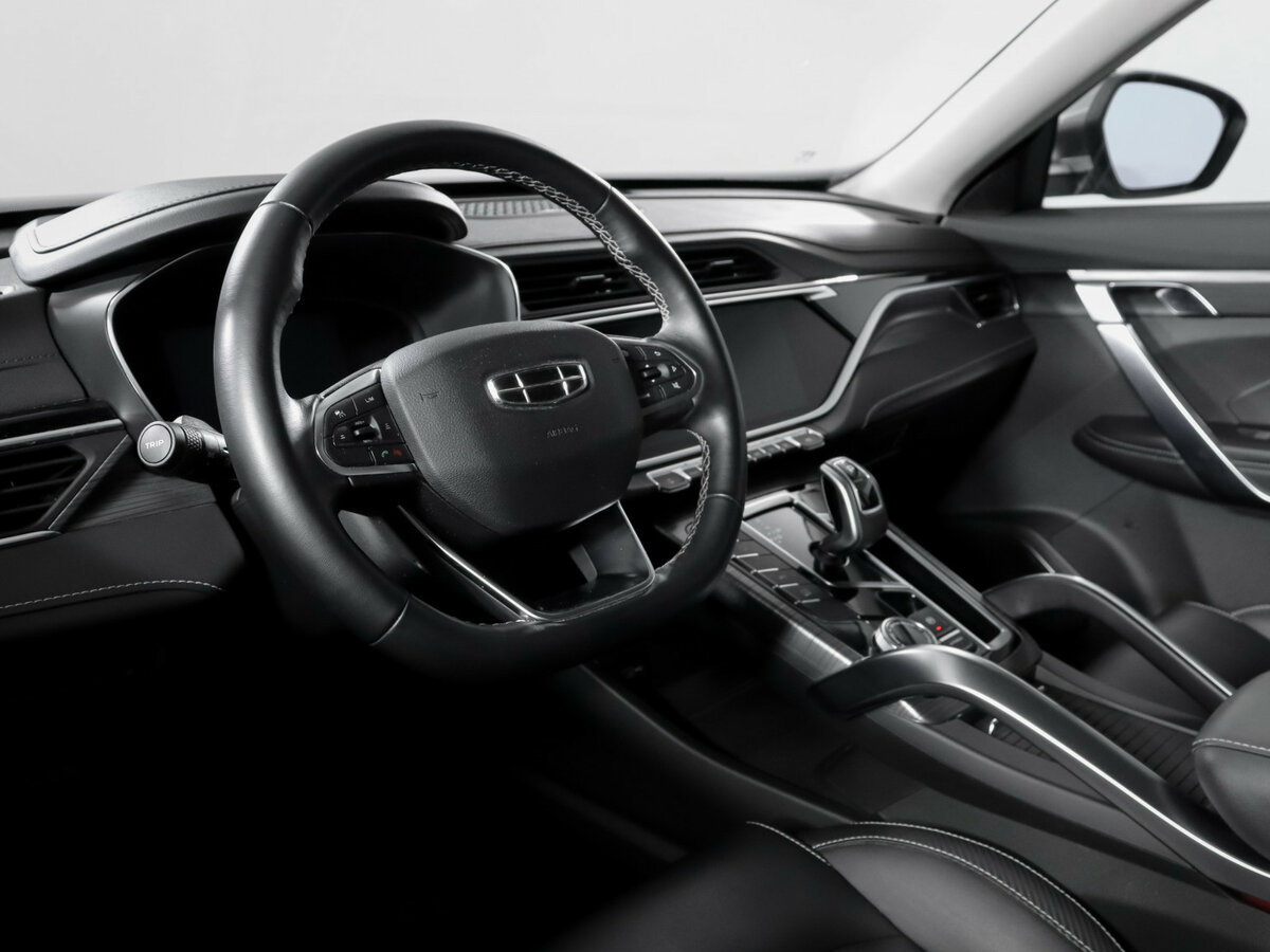 Geely Atlas Pro с пробегом — 2022 год. Фото: #13