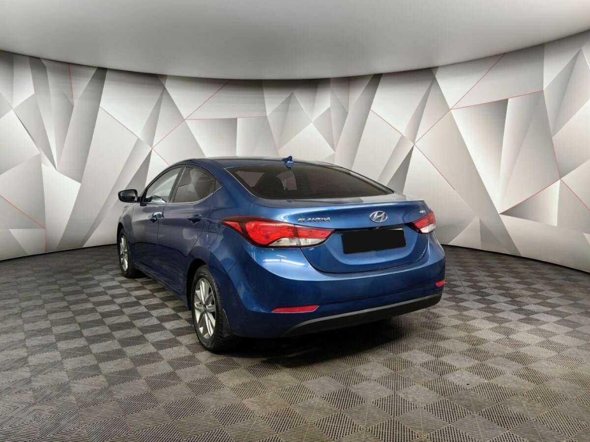 Hyundai Elantra с пробегом — 2015 год. Фото: #3