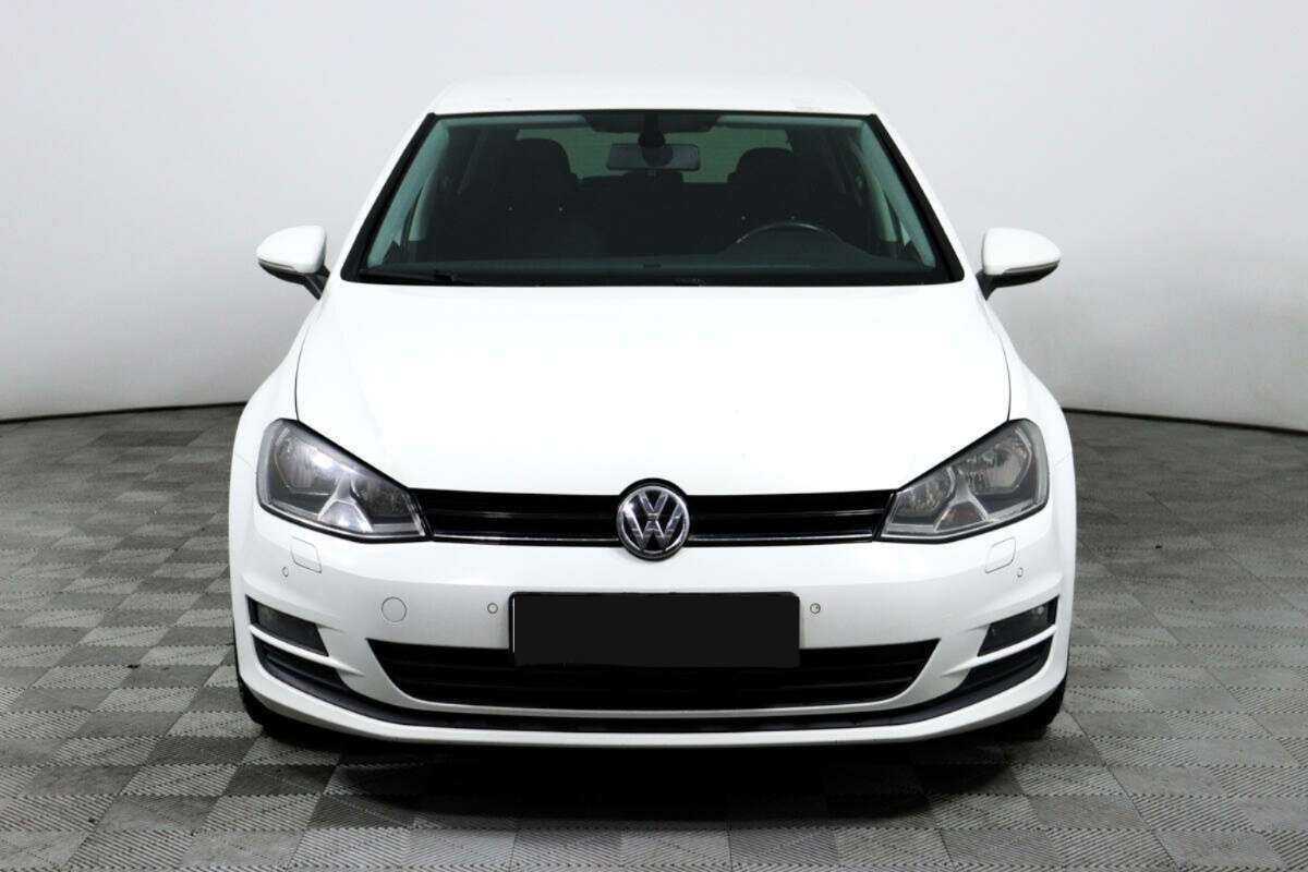 Volkswagen Golf с пробегом — 2013 год. Фото: #1