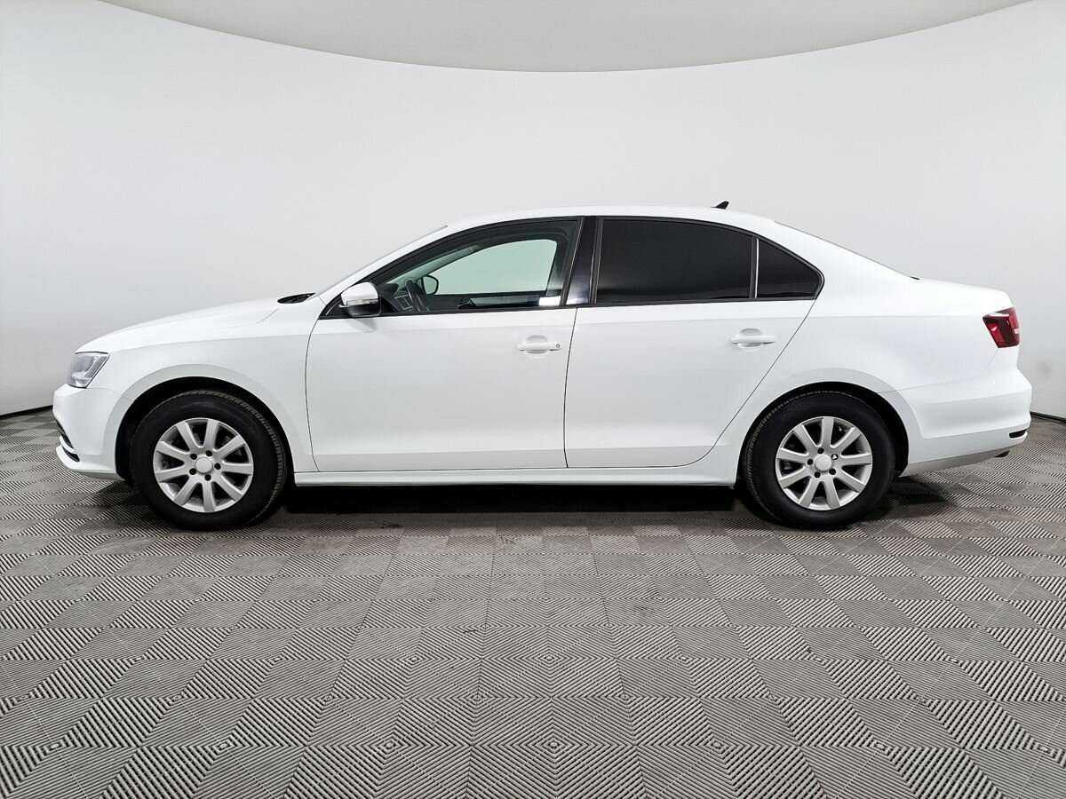 Volkswagen Jetta с пробегом — 2018 год. Фото: #6