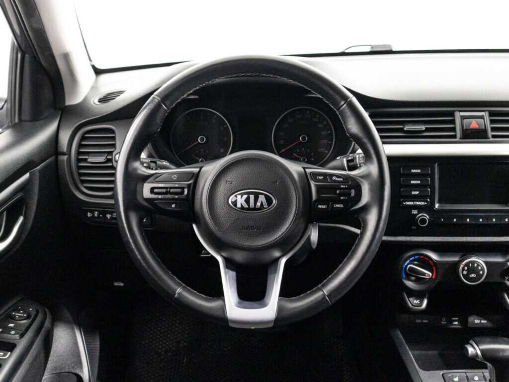 Kia Rio с пробегом — 2020 год. Фото: #20