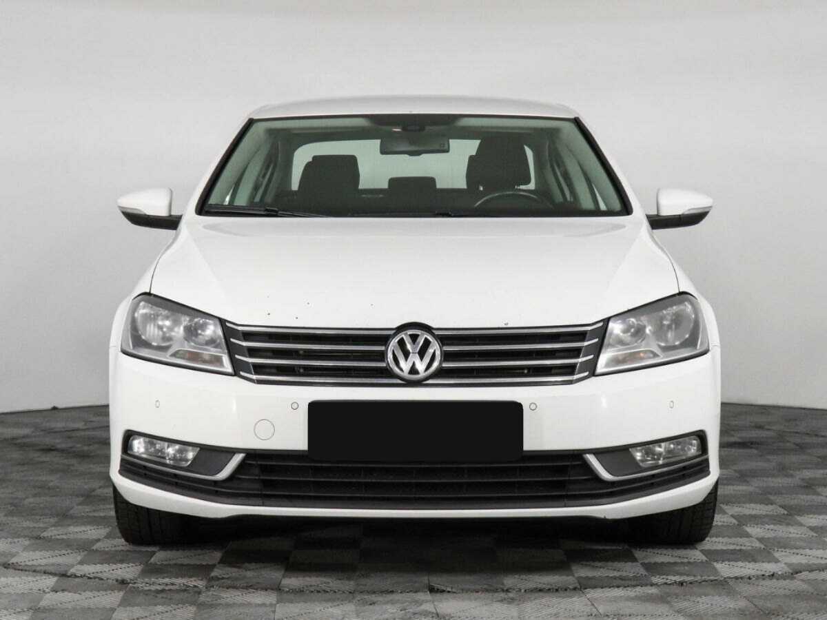 Volkswagen Passat с пробегом — 2014 год. Фото: #1