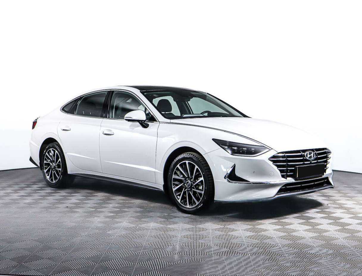 Hyundai Sonata с пробегом — 2022 год. Фото: #2