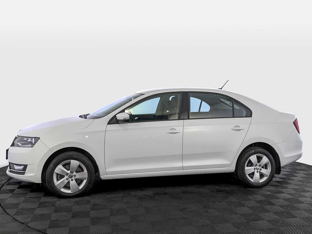 Skoda Rapid с пробегом — 2018 год. Фото: #7