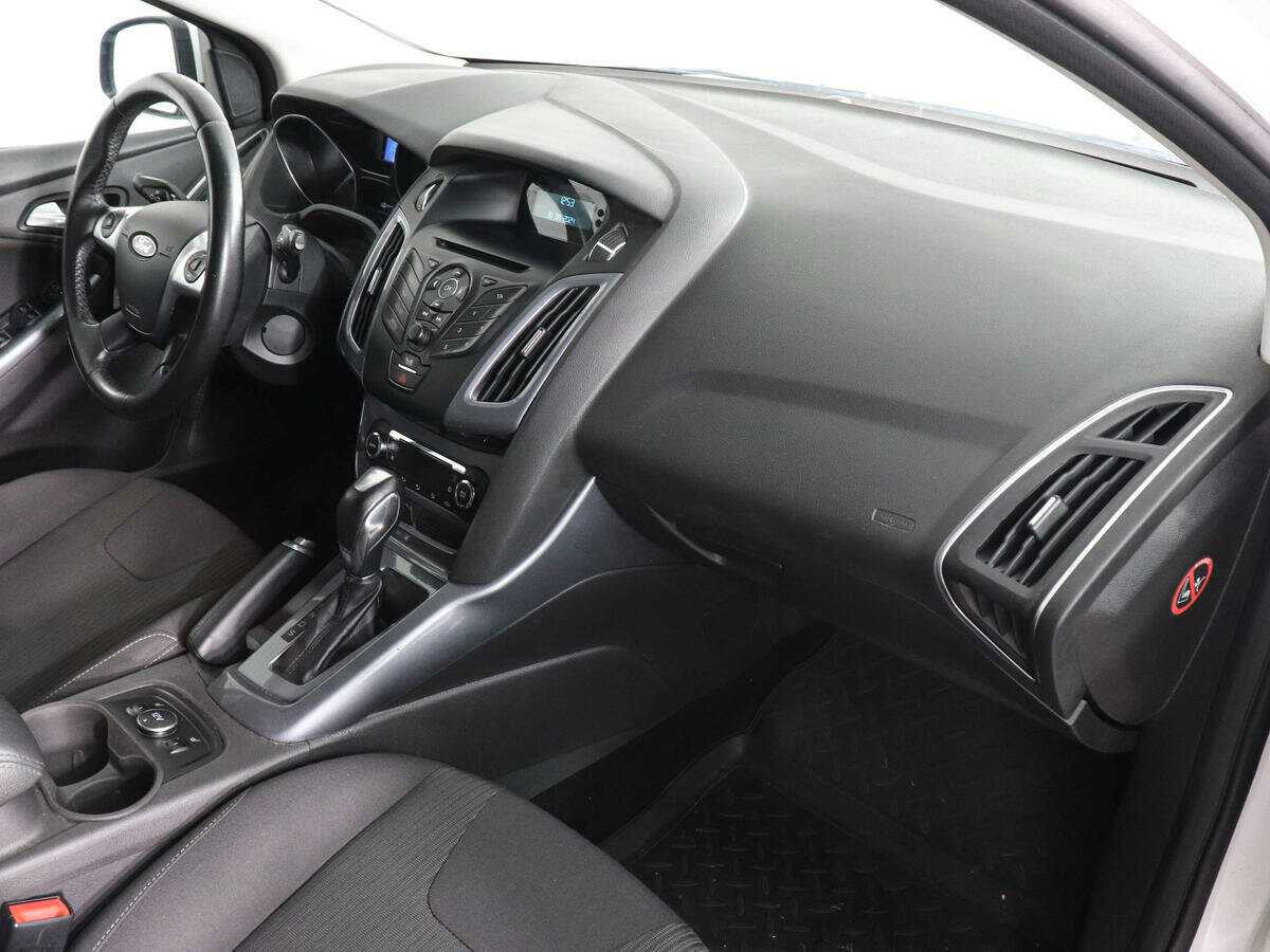 Ford Focus с пробегом — 2014 год. Фото: #9