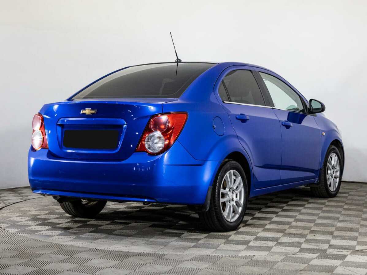 Chevrolet Aveo с пробегом — 2012 год. Фото: #4