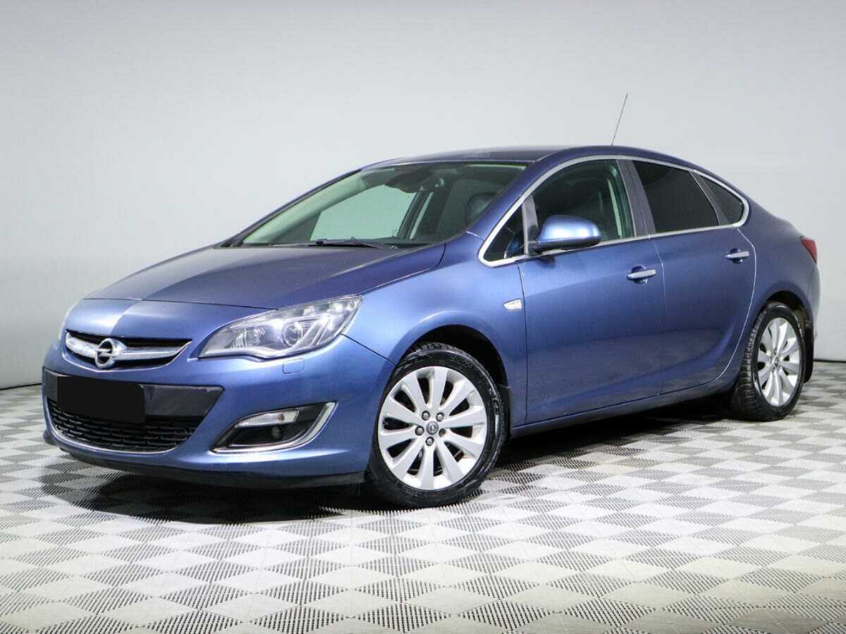 Opel Astra с пробегом — 2014 год. Фото: #0