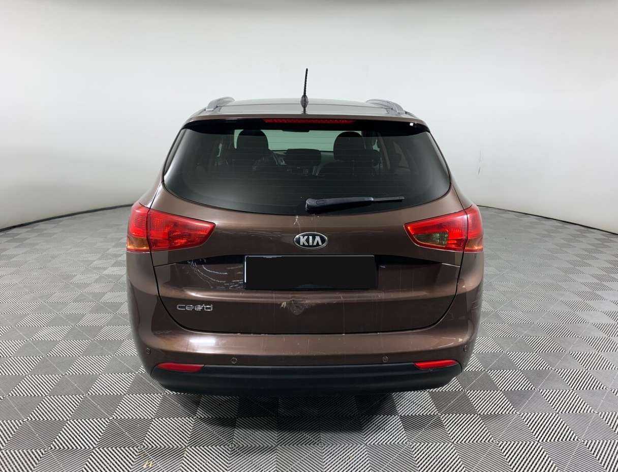 Kia Ceed с пробегом — 2014 год. Фото: #5