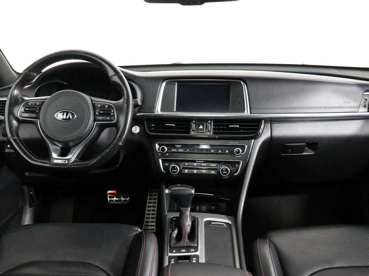 Kia Optima с пробегом — 2017 год. Фото: #10