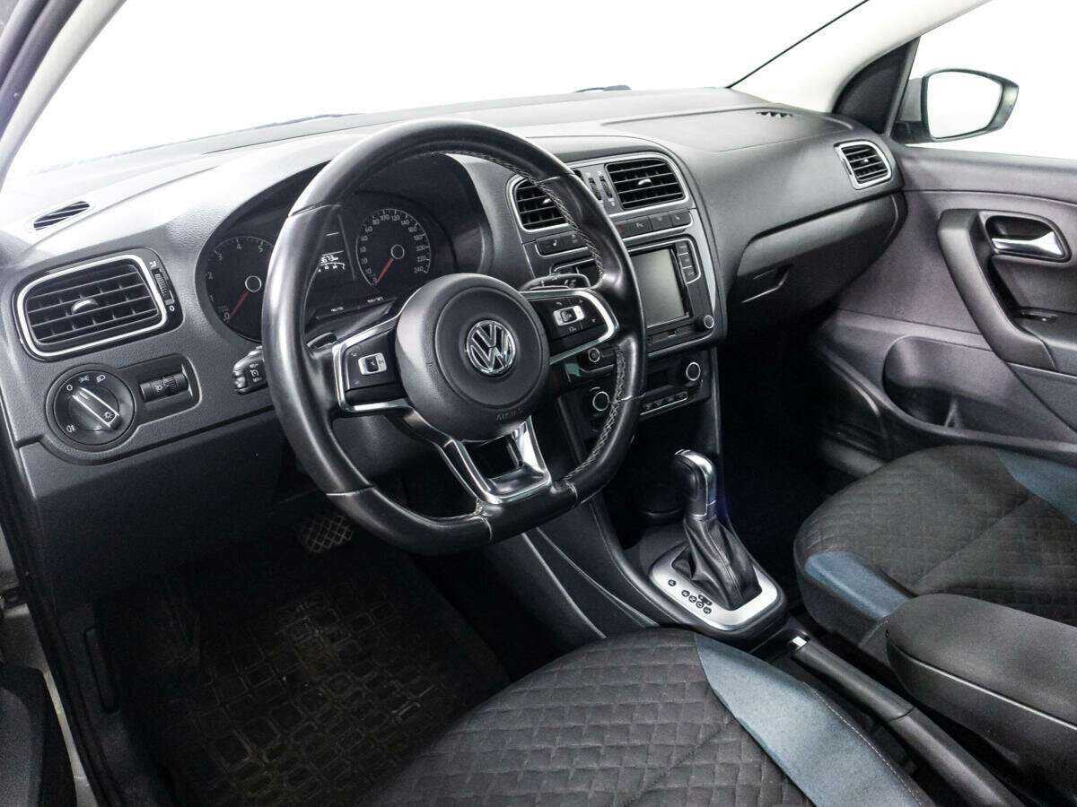 Volkswagen Polo с пробегом — 2019 год. Фото: #10