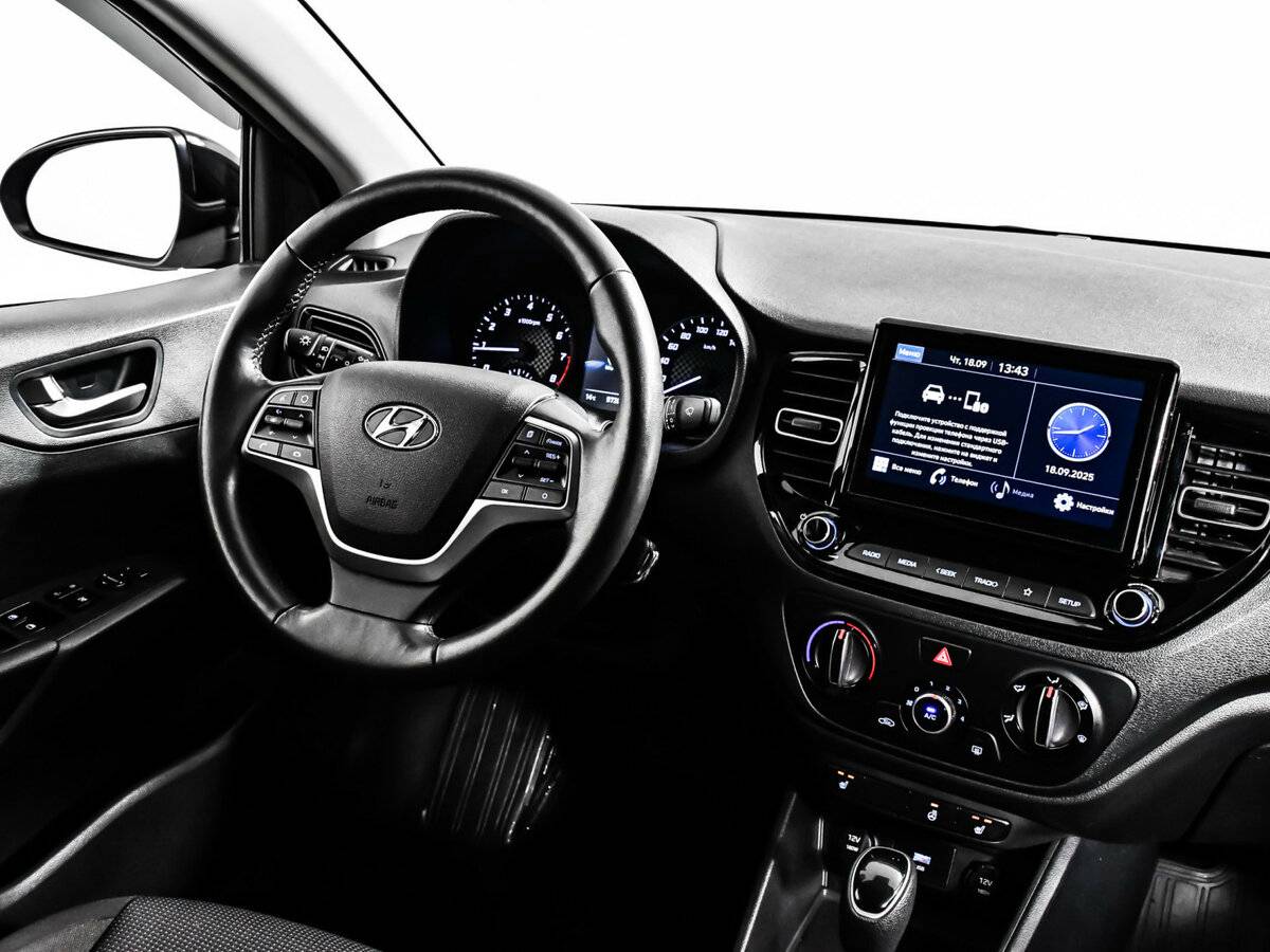 Hyundai Solaris с пробегом — 2021 год. Фото: #8