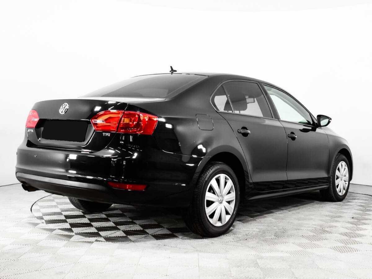 Volkswagen Jetta с пробегом — 2013 год. Фото: #4