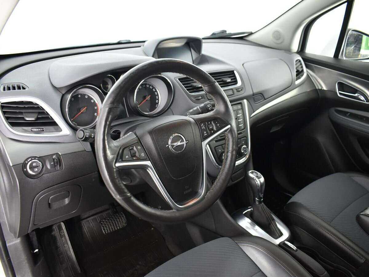 Opel Mokka с пробегом — 2013 год. Фото: #6