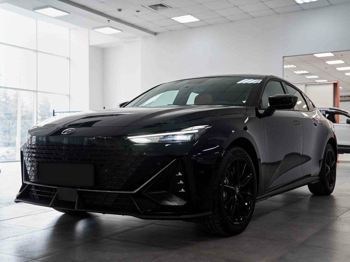 Changan UNI-V с пробегом — 2024 год. Фото: #0