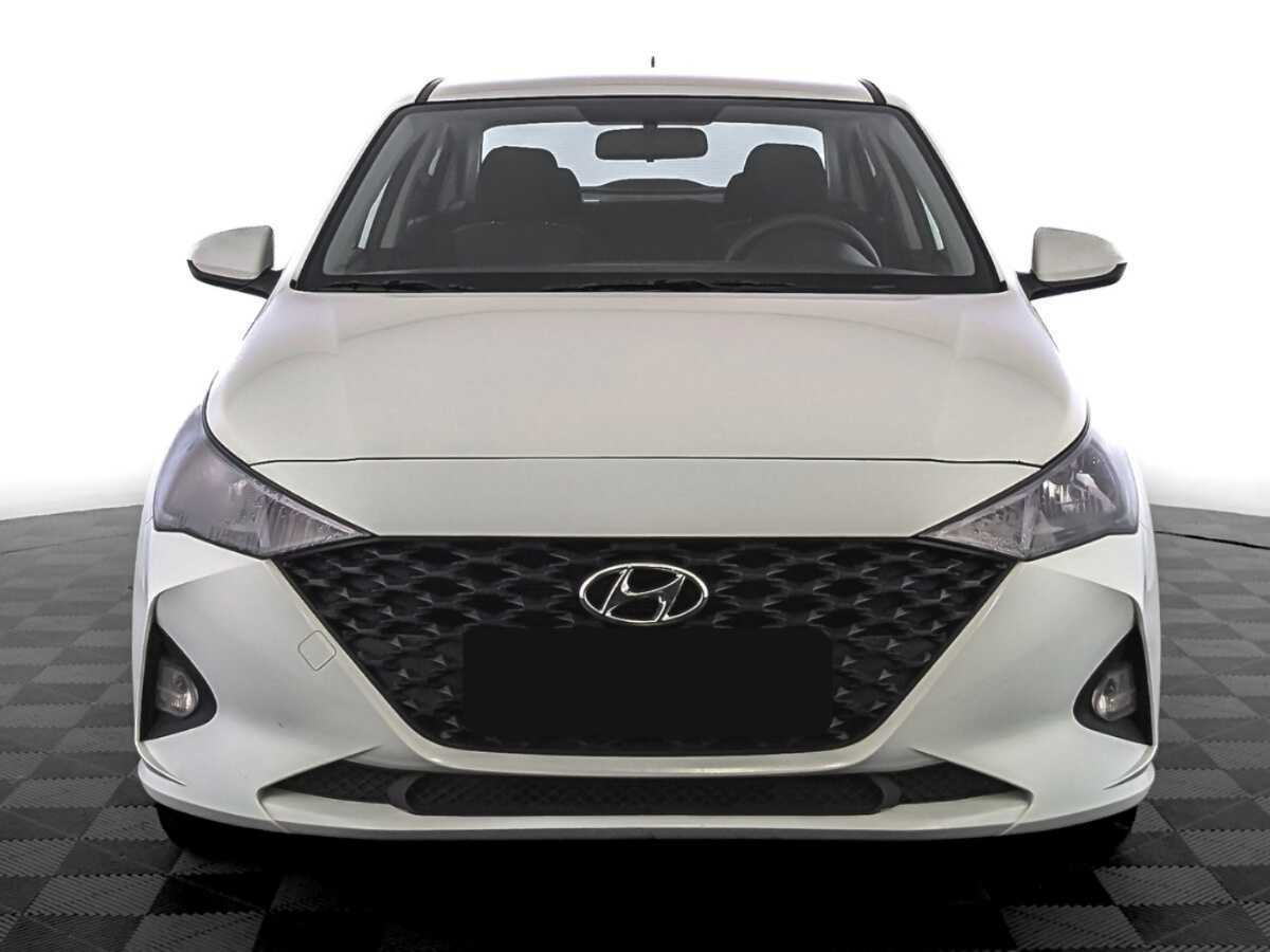 Hyundai Solaris с пробегом — 2020 год. Фото: #1