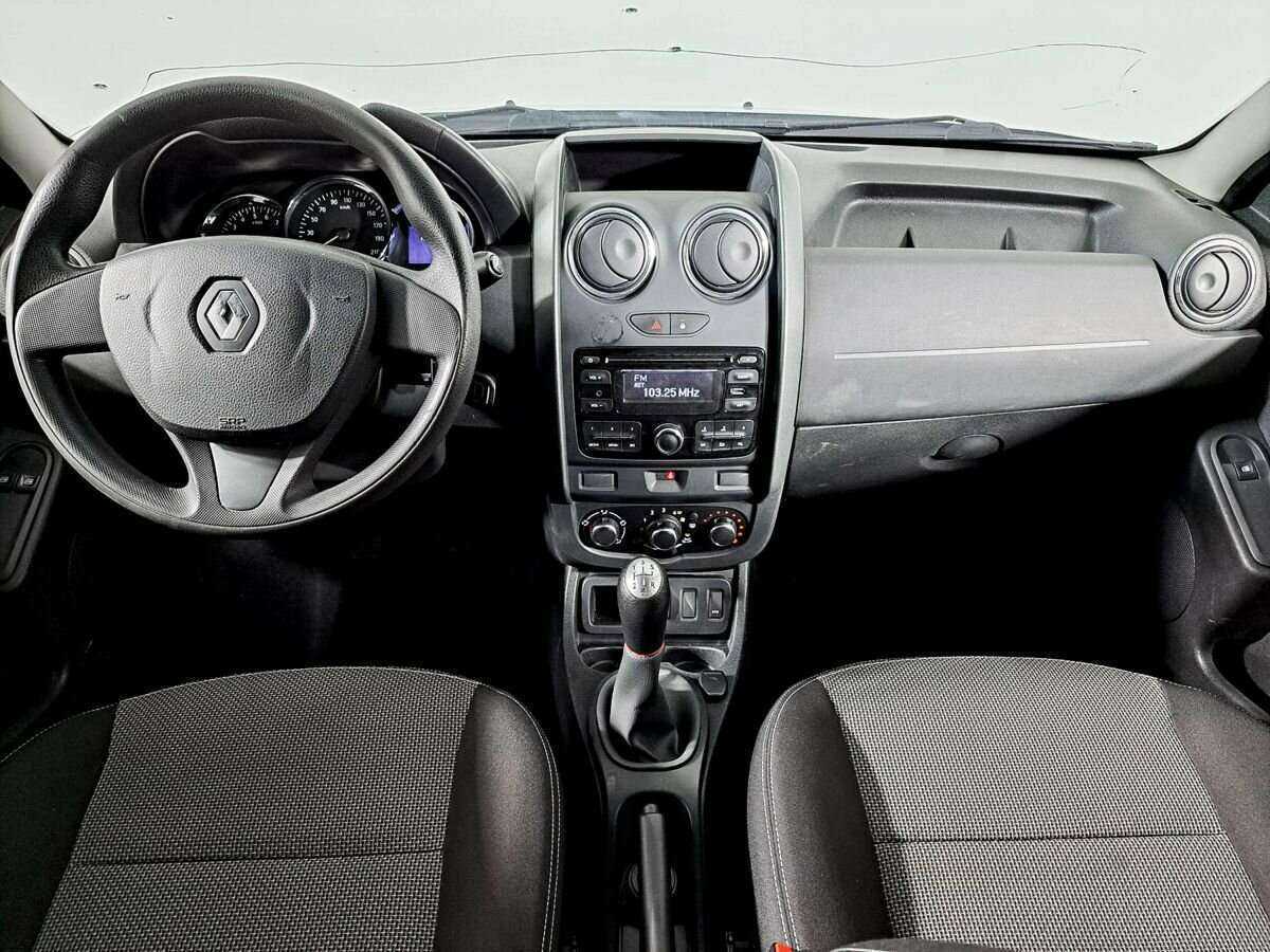 Renault Duster с пробегом — 2015 год. Фото: #9