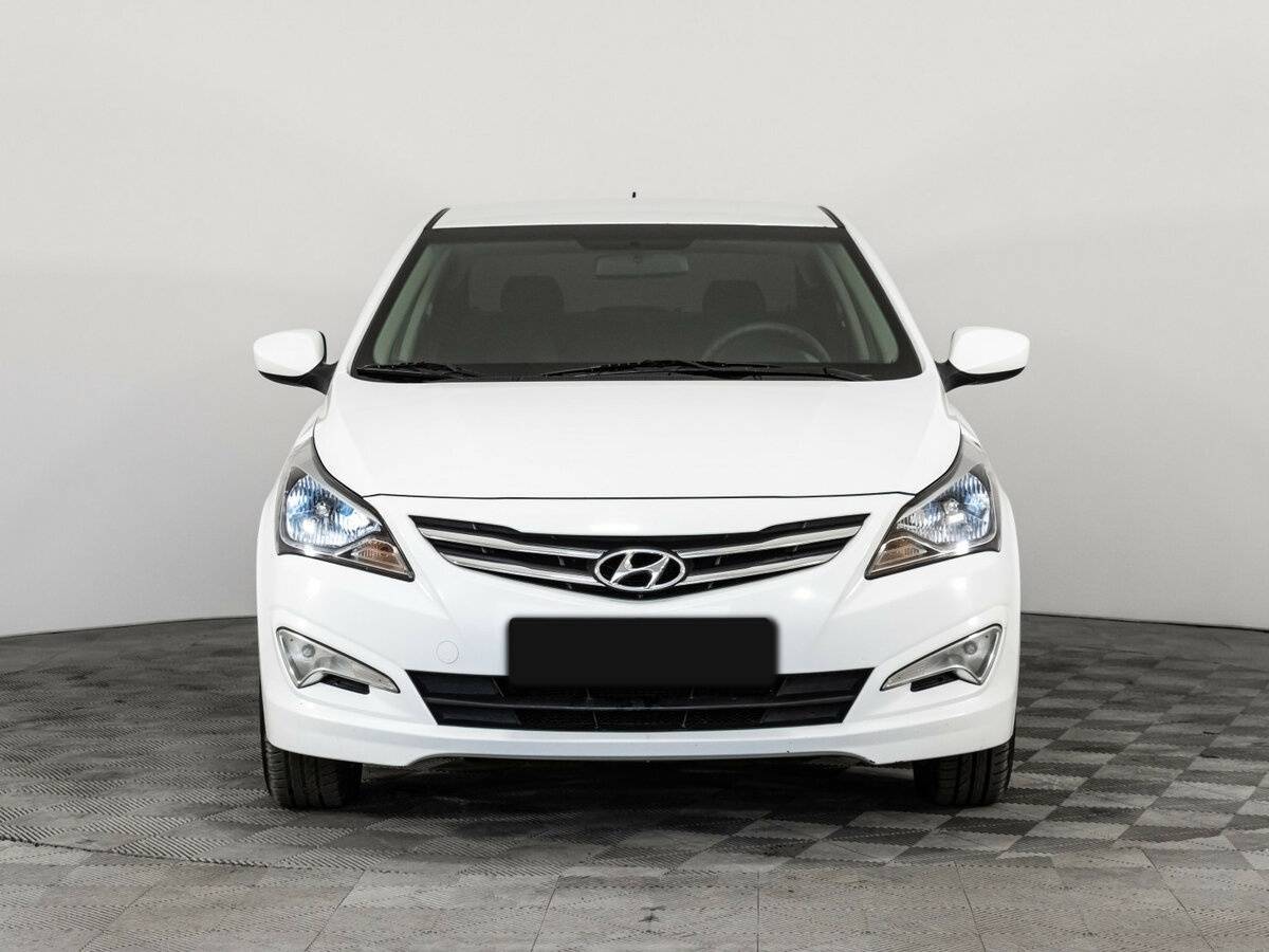 Hyundai Solaris с пробегом — 2016 год. Фото: #1