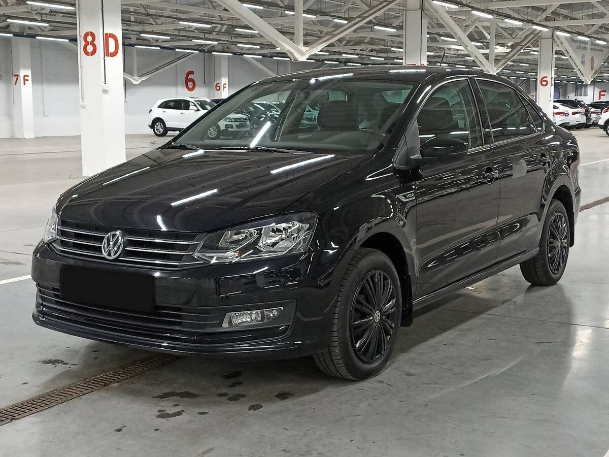 Volkswagen Polo с пробегом — 2018 год. Посмотреть фото