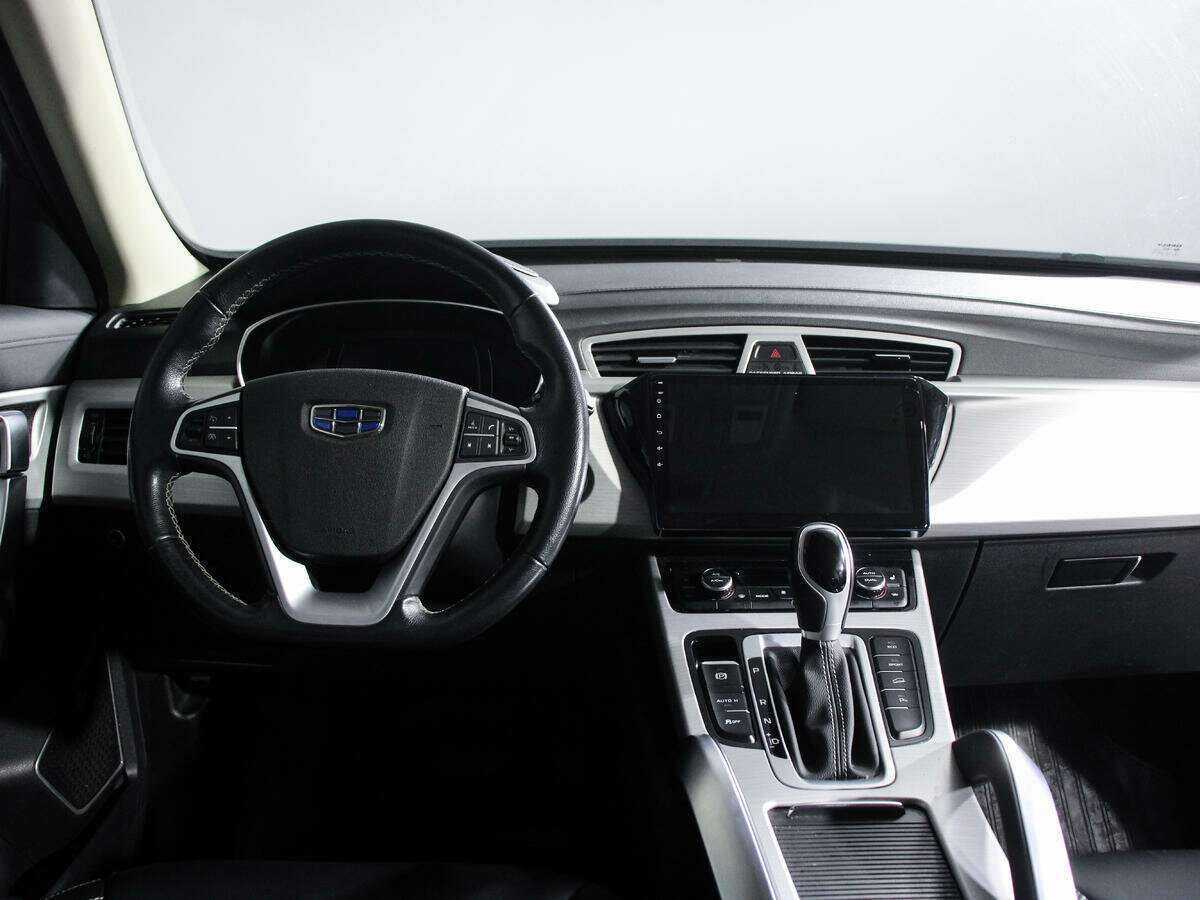 Geely Atlas с пробегом — 2018 год. Фото: #10