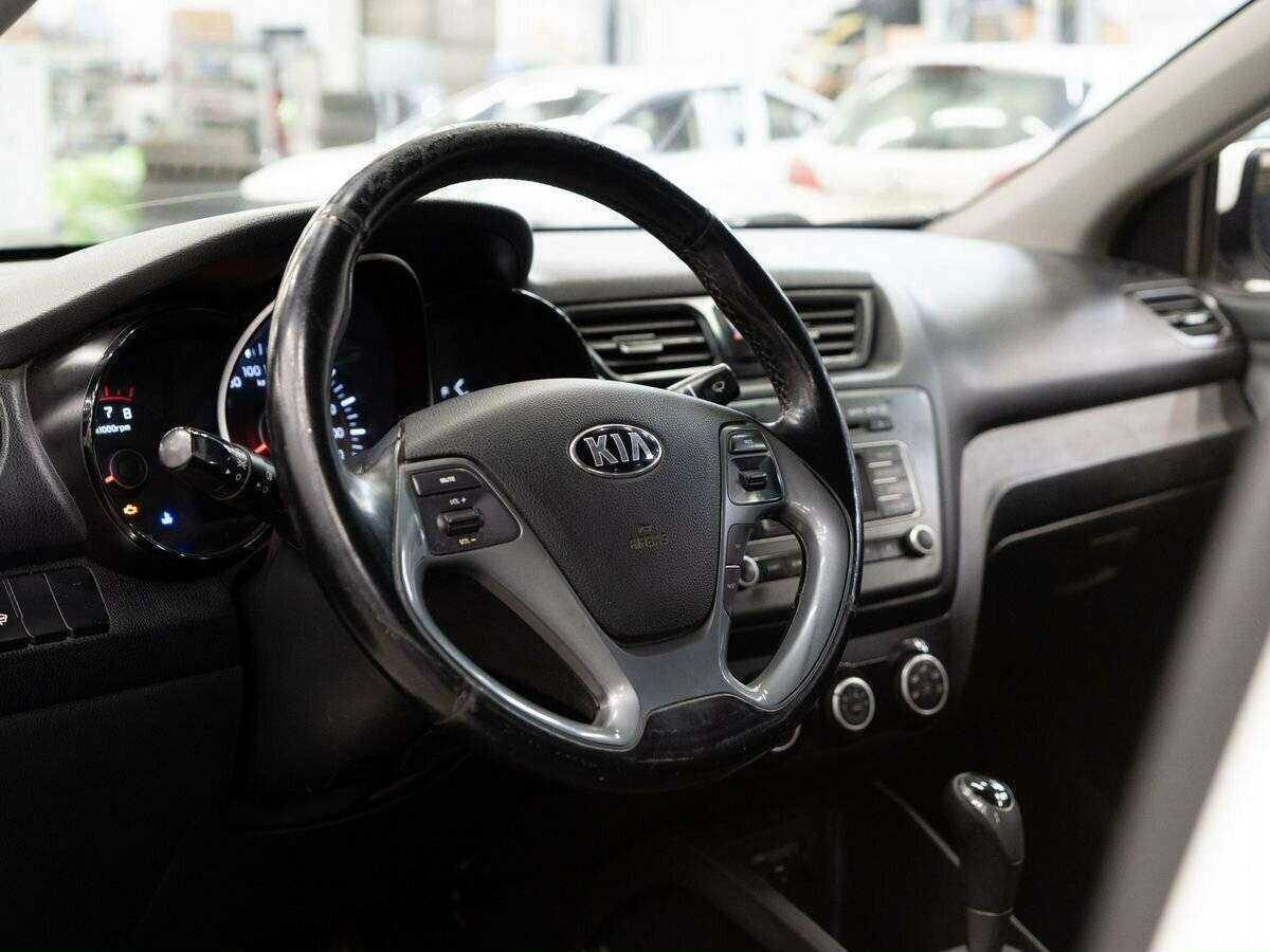 Kia Rio с пробегом — 2016 год. Фото: #4