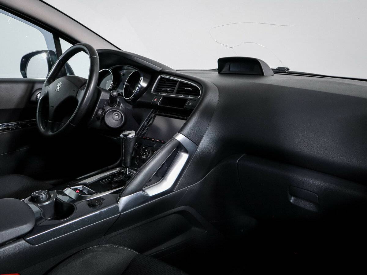 Peugeot 3008 с пробегом — 2016 год. Фото: #6