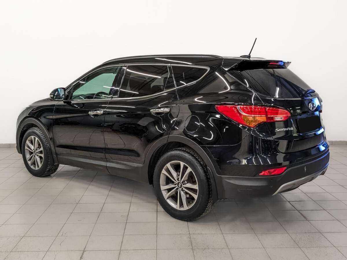 Hyundai Santa Fe с пробегом — 2015 год. Фото: #6