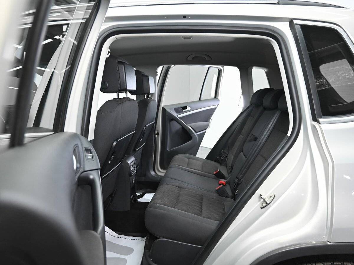 Volkswagen Tiguan с пробегом — 2012 год. Фото: #10