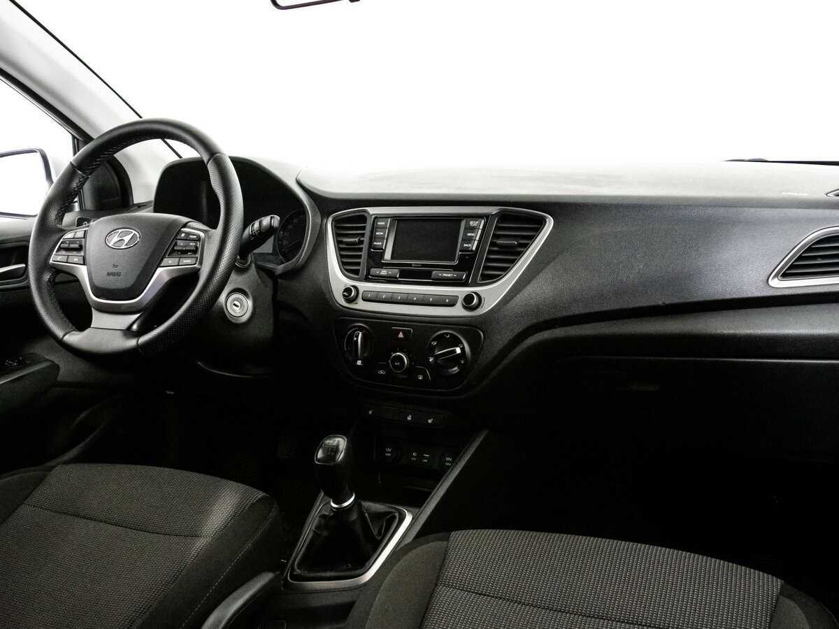 Hyundai Solaris с пробегом — 2018 год. Фото: #6