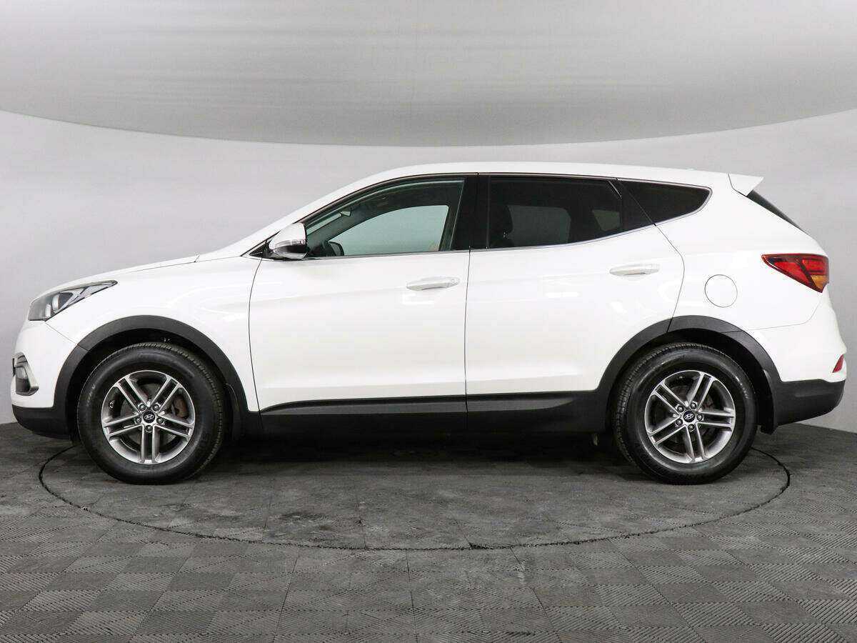 Hyundai Santa Fe с пробегом — 2017 год. Фото: #6