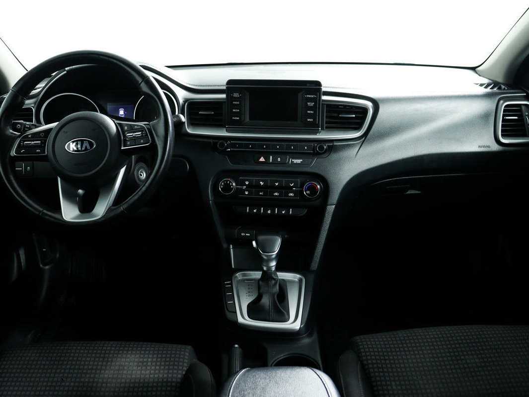 Kia Ceed с пробегом — 2019 год. Фото: #10