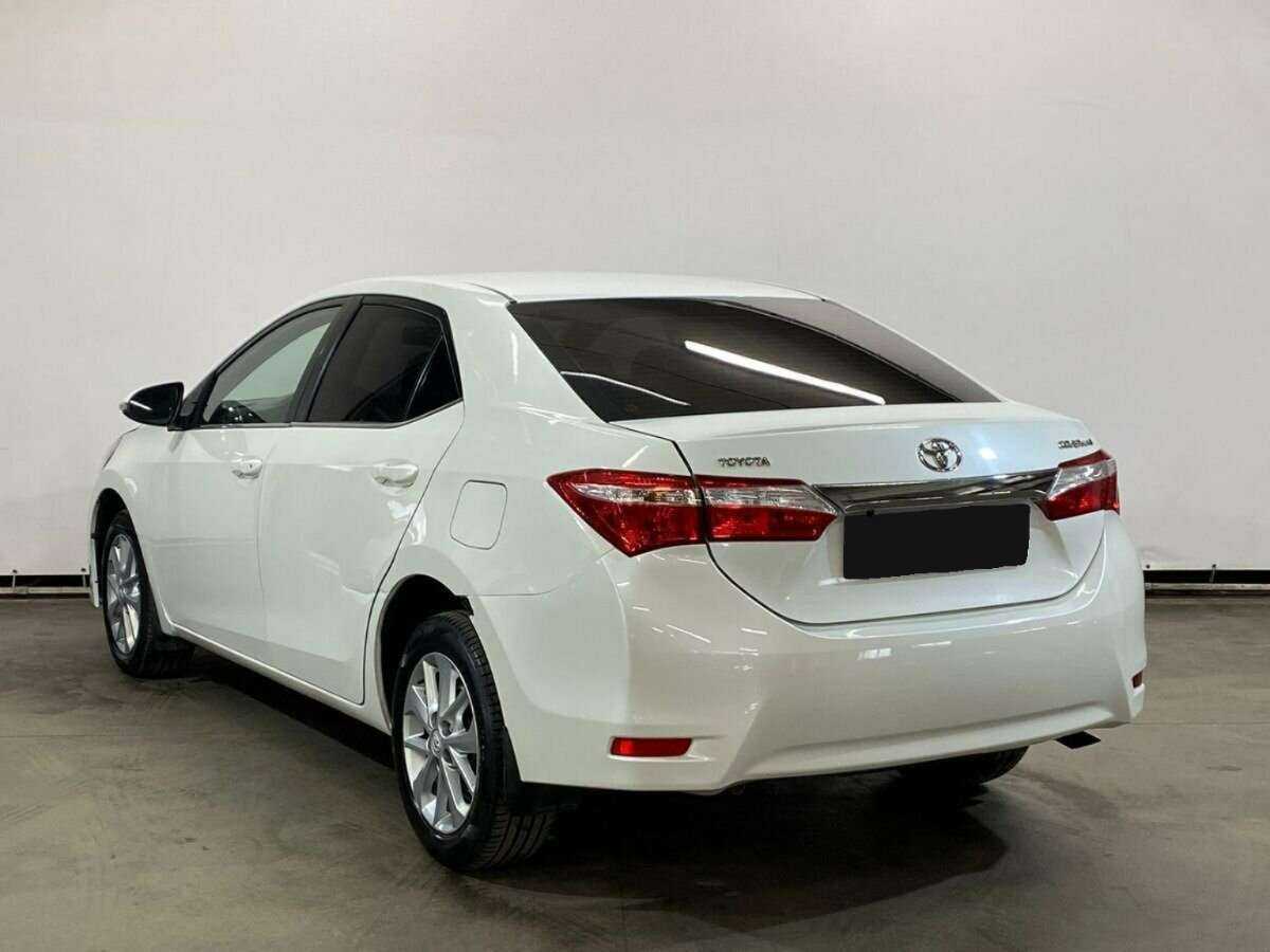Toyota Corolla с пробегом — 2014 год. Фото: #6