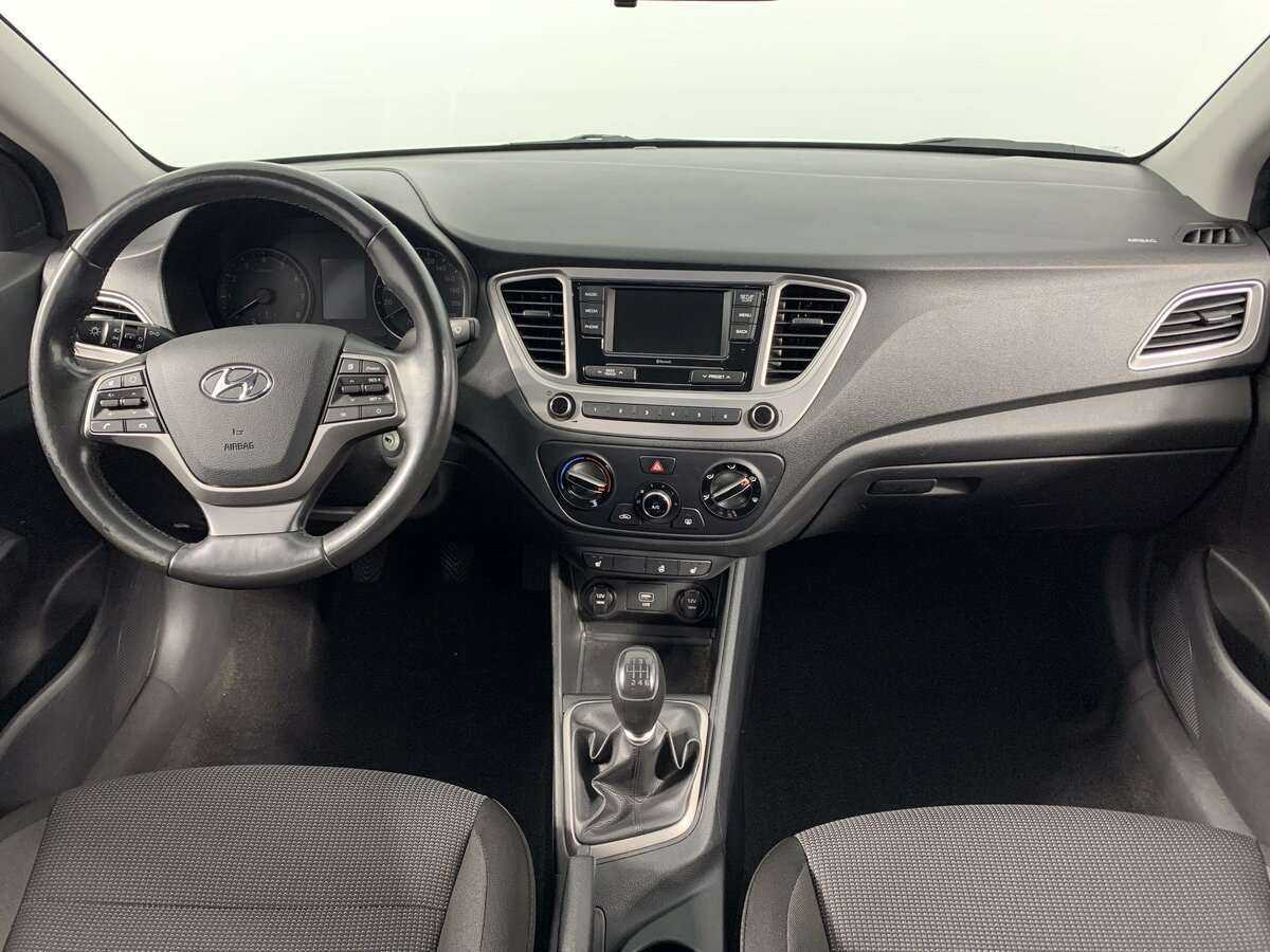 Hyundai Solaris с пробегом — 2019 год. Фото: #10