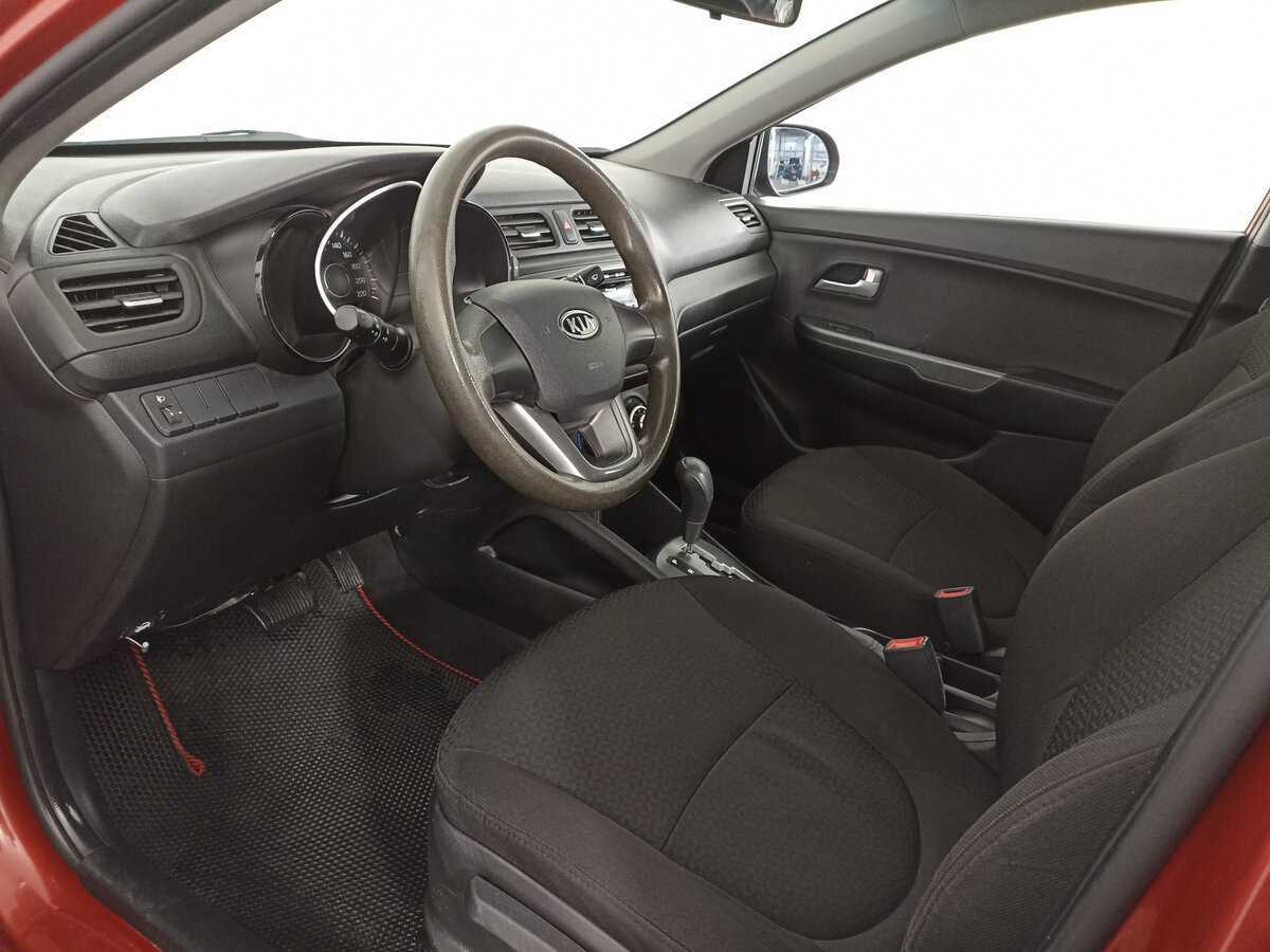 Kia Rio с пробегом — 2012 год. Фото: #14