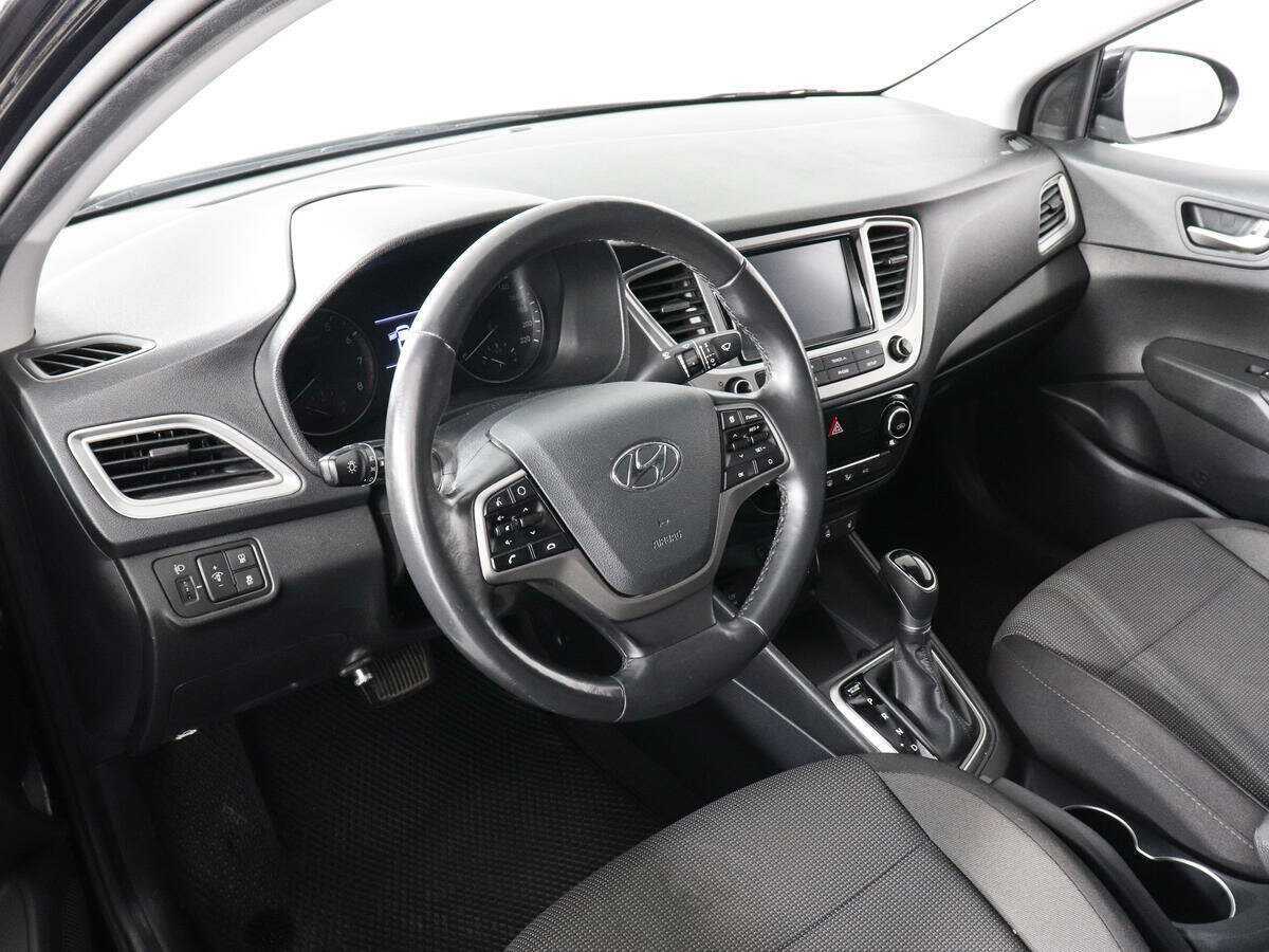 Hyundai Solaris с пробегом — 2019 год. Фото: #8