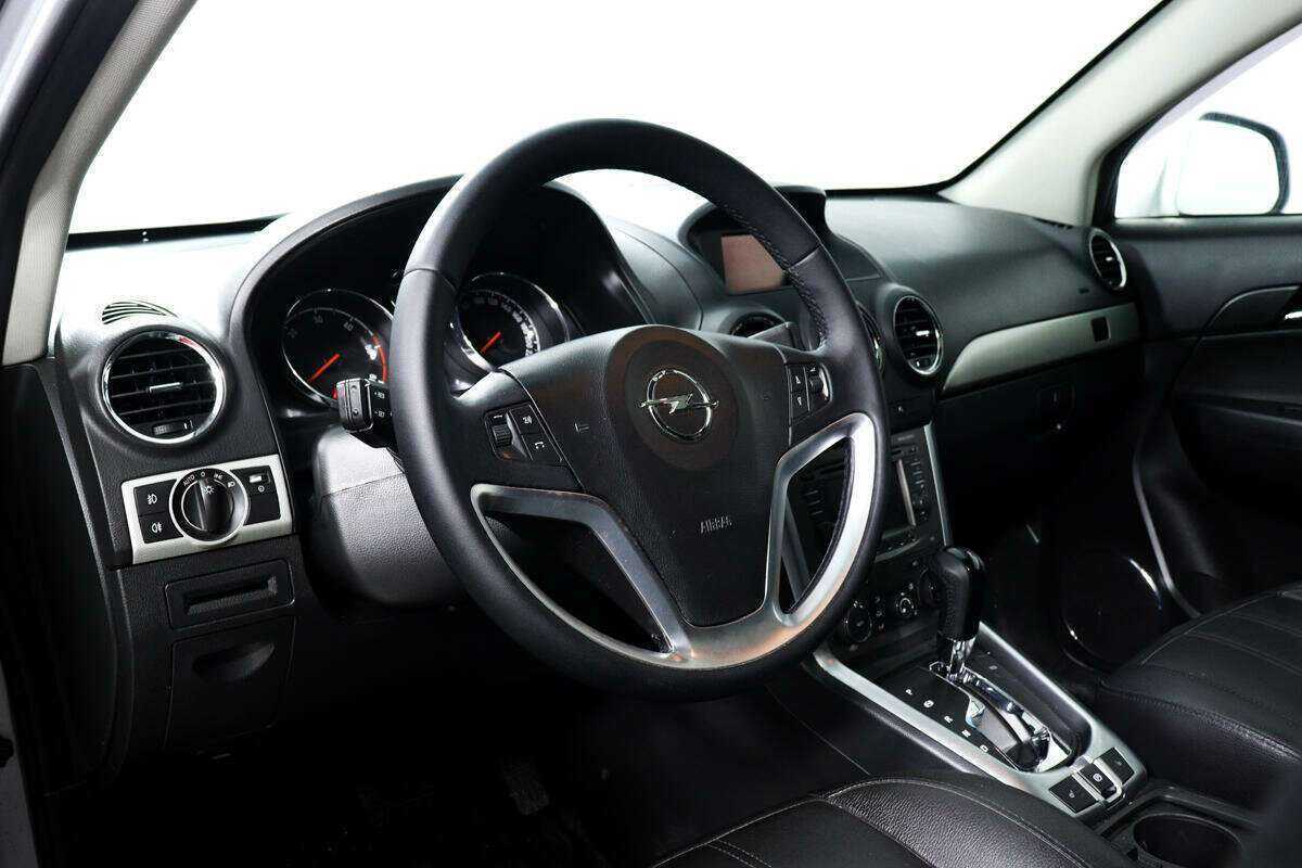 Opel Antara с пробегом — 2014 год. Фото: #12
