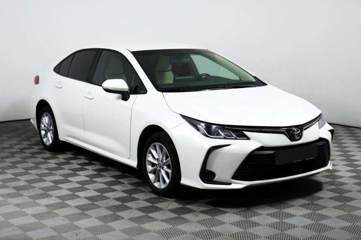 Toyota Corolla с пробегом — 2021 год. Фото: #2