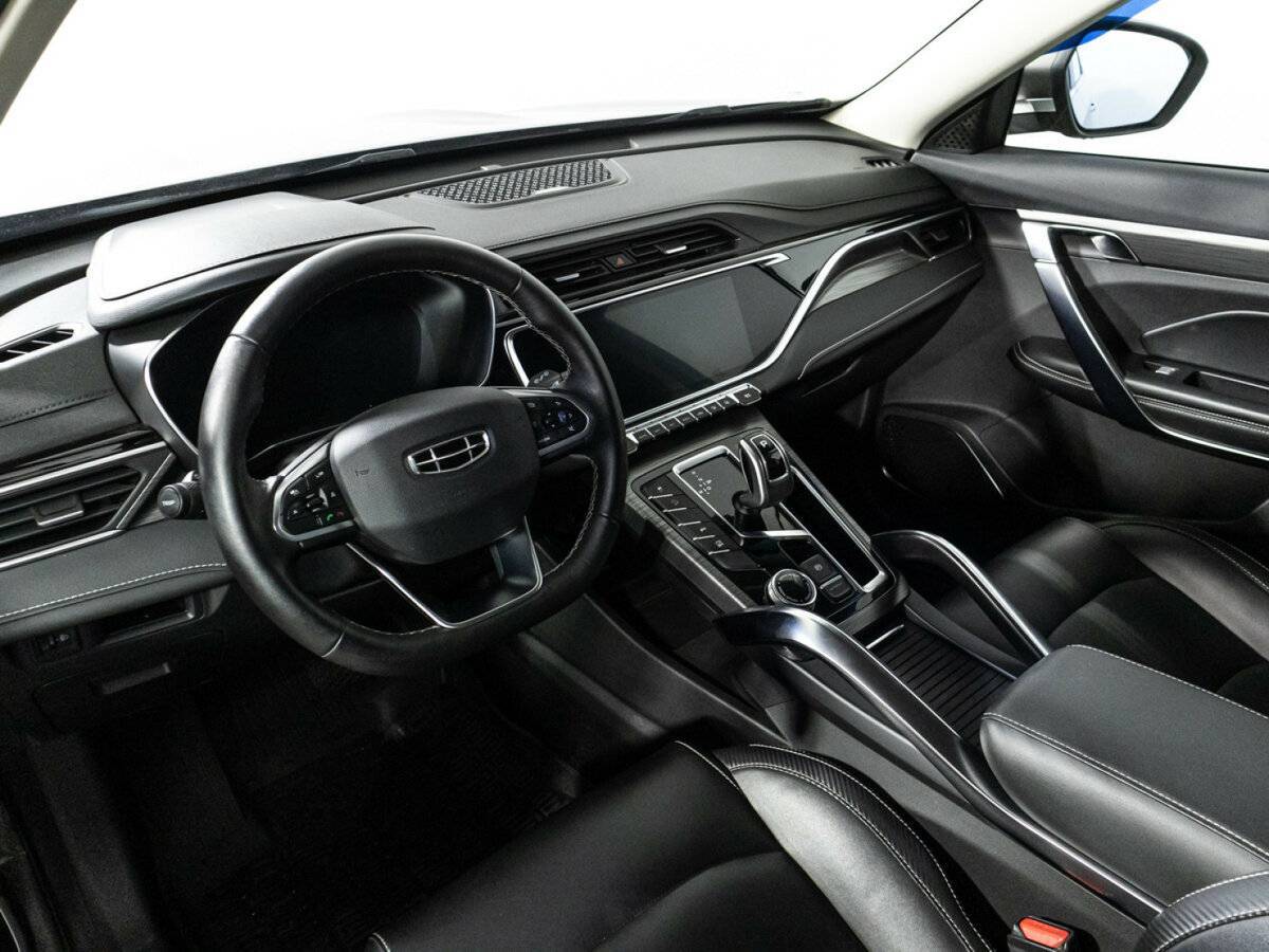Geely Atlas Pro с пробегом — 2022 год. Фото: #10