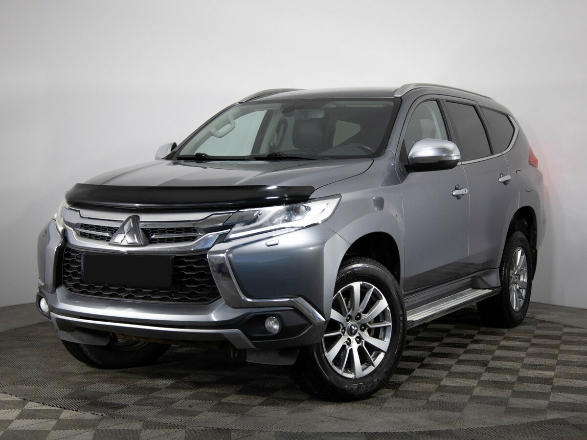 Mitsubishi Pajero Sport с пробегом — 2016 год. Посмотреть фото
