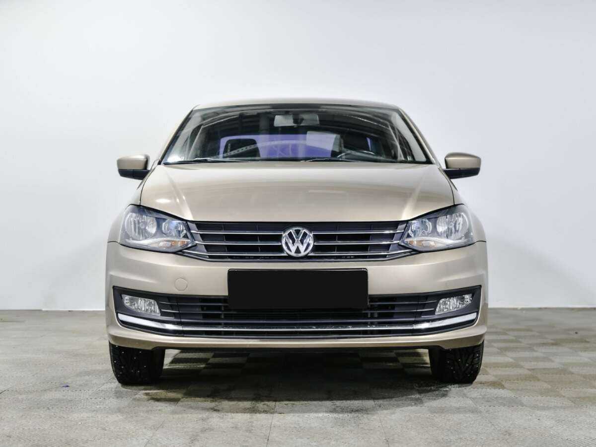 Volkswagen Polo с пробегом — 2015 год. Фото: #1