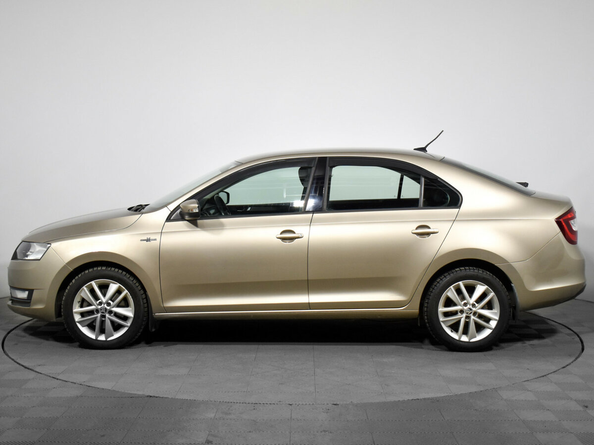 Skoda Rapid с пробегом — 2019 год. Фото: #7