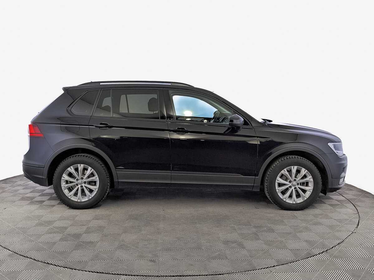 Volkswagen Tiguan с пробегом — 2018 год. Фото: #3