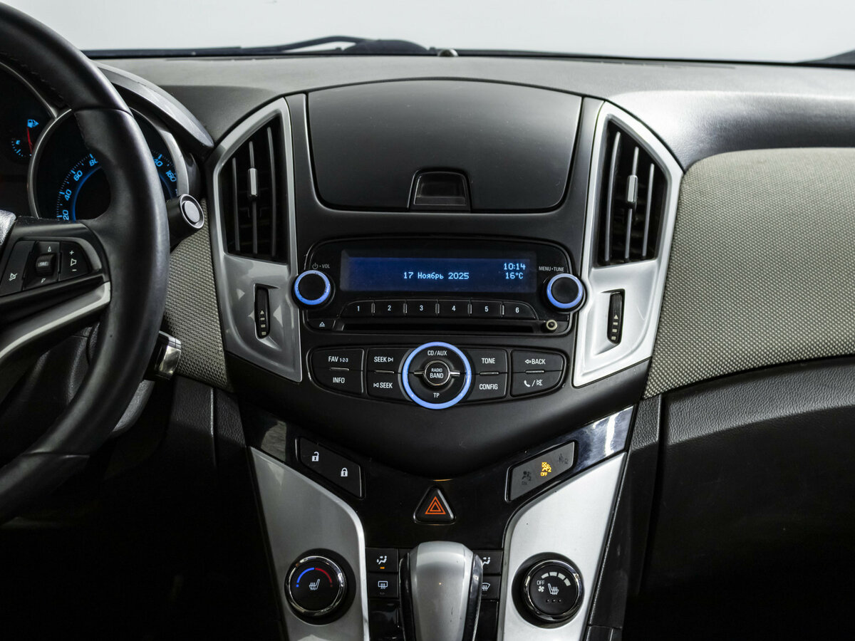 Chevrolet Cruze с пробегом — 2013 год. Фото: #9