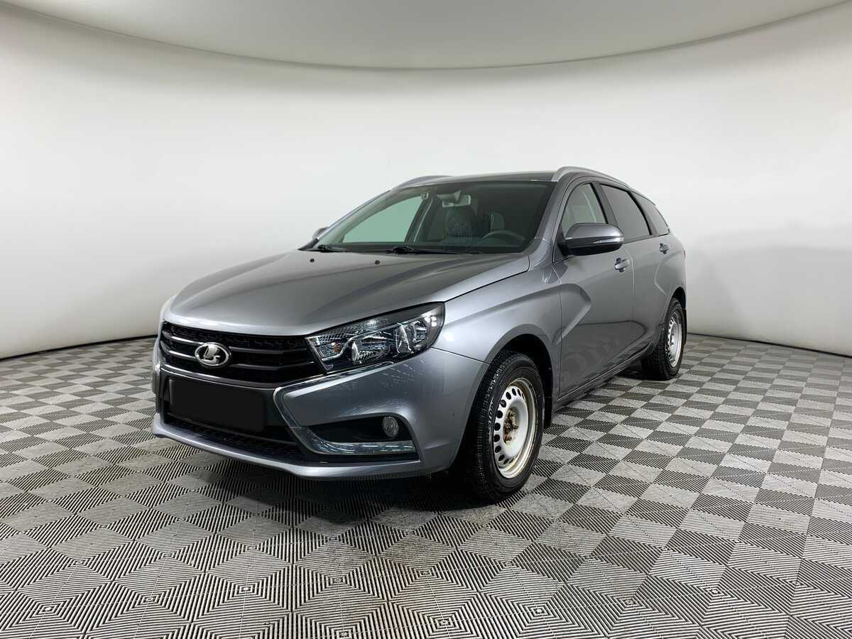 Lada (ВАЗ) Vesta с пробегом — 2018 год. Посмотреть фото