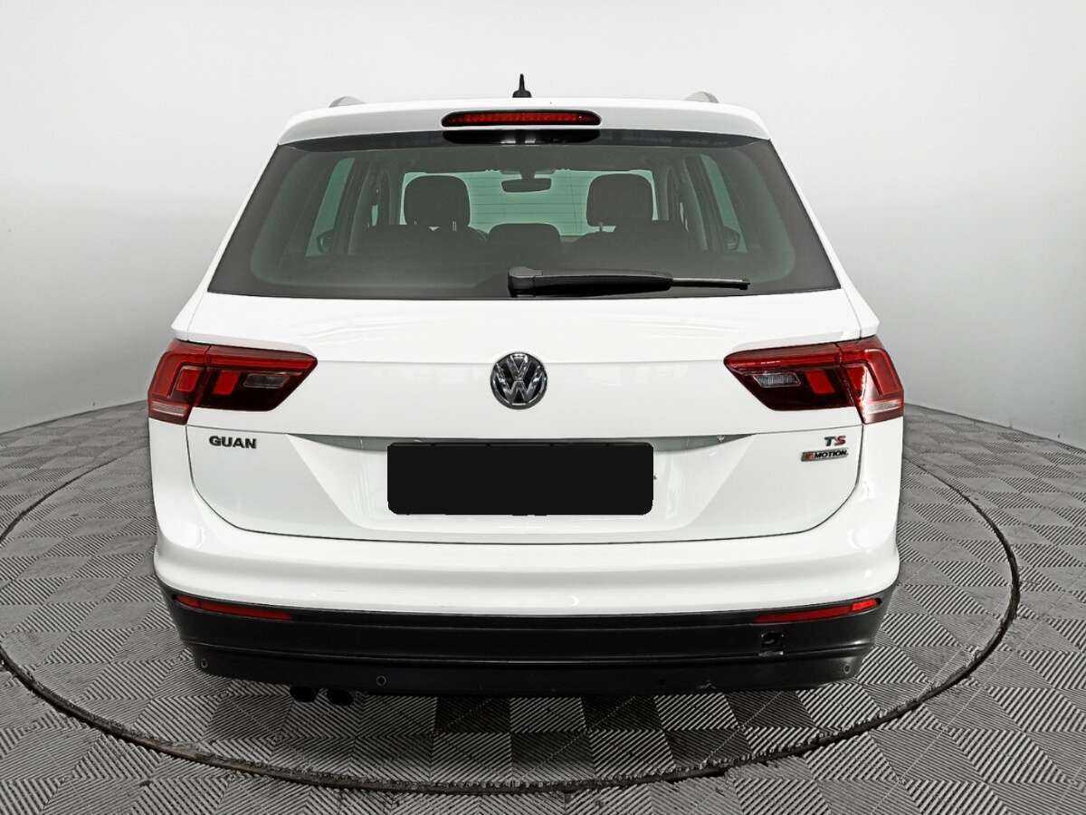 Volkswagen Tiguan с пробегом — 2017 год. Фото: #5