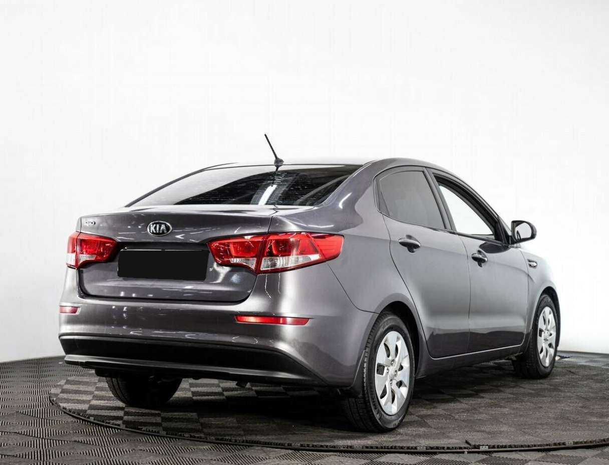 Kia Rio с пробегом — 2015 год. Фото: #5