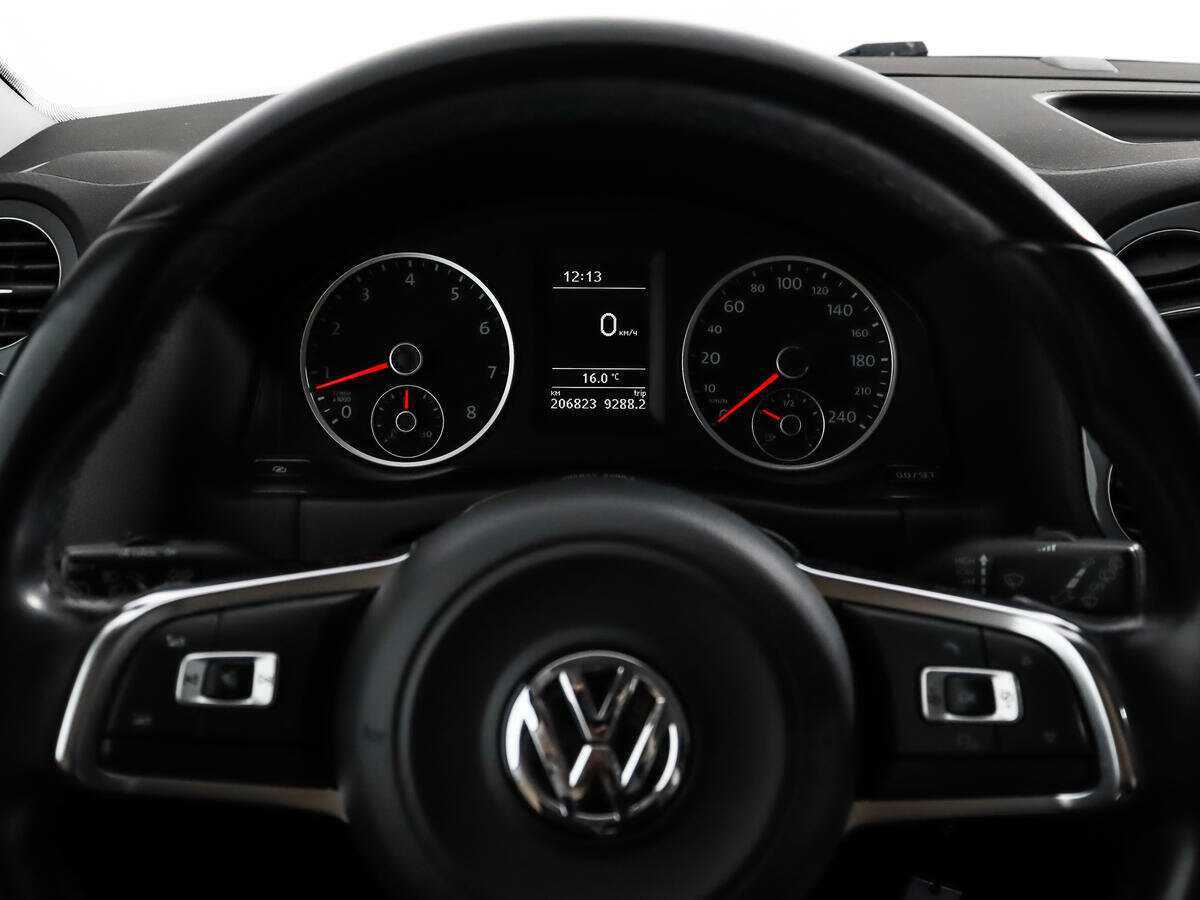 Volkswagen Tiguan с пробегом — 2012 год. Фото: #12