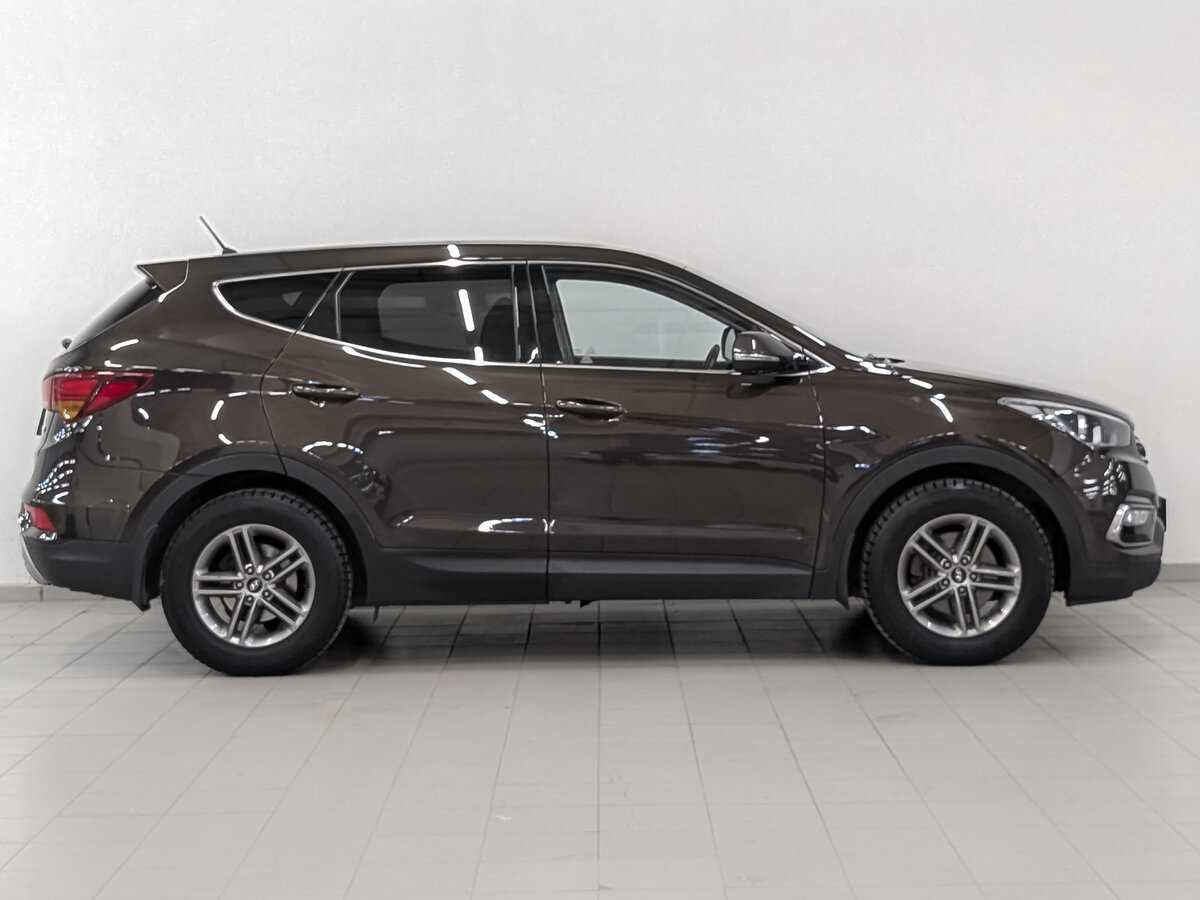 Hyundai Santa Fe с пробегом — 2015 год. Фото: #3