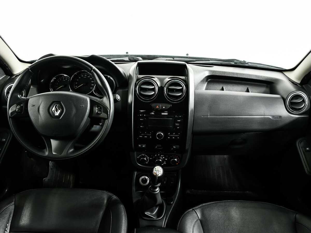 Renault Duster с пробегом — 2016 год. Фото: #10