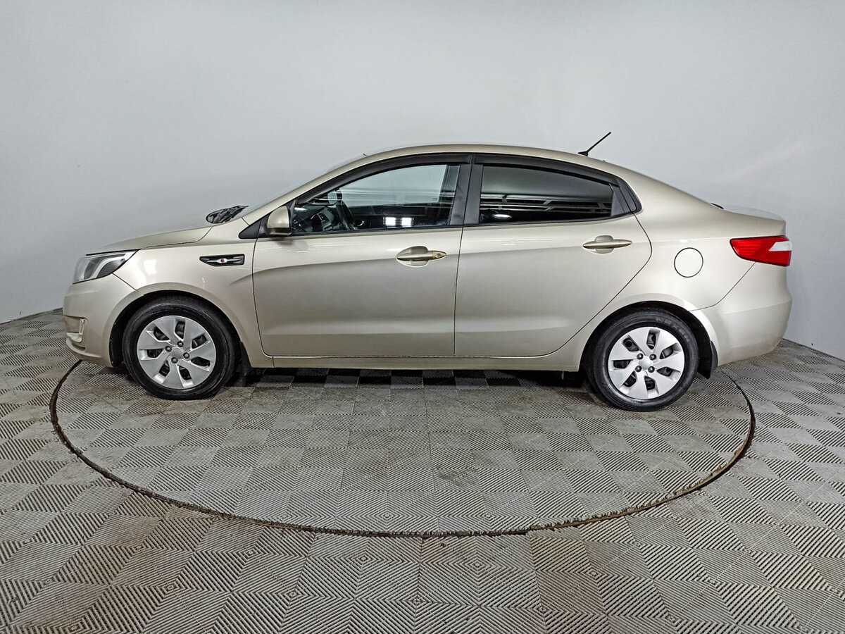 Kia Rio с пробегом — 2014 год. Фото: #7