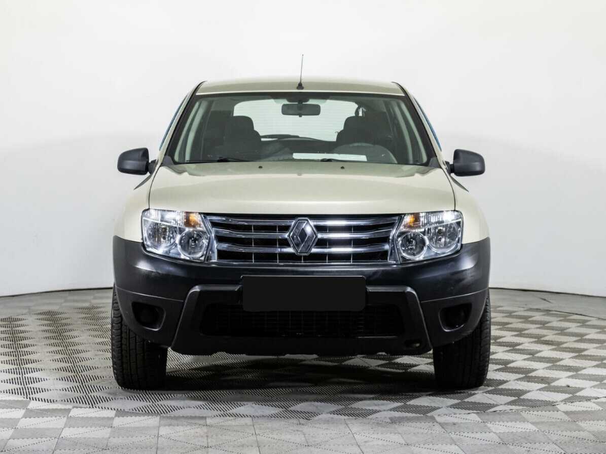 Renault Duster с пробегом — 2012 год. Фото: #1